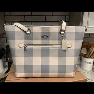 GALLERY TOTE WITH BUFFALO PLAID PRINT